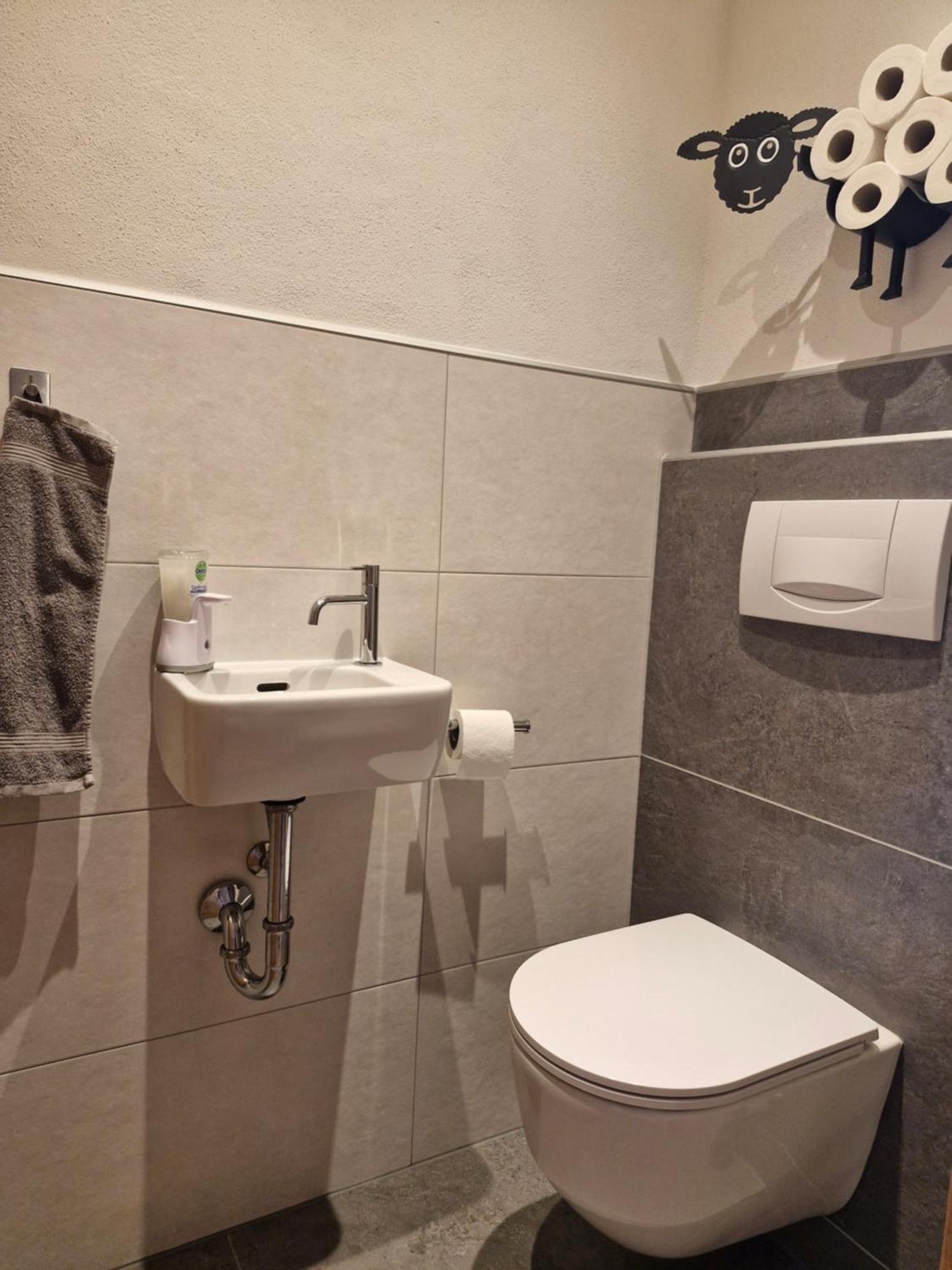 Apartmenthaus Kristall วาไกรน์ ภายนอก รูปภาพ